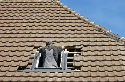 Pose de velux - Château-Gaillard